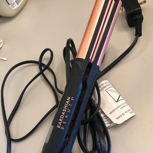 Kardashian beauty curler/straightener